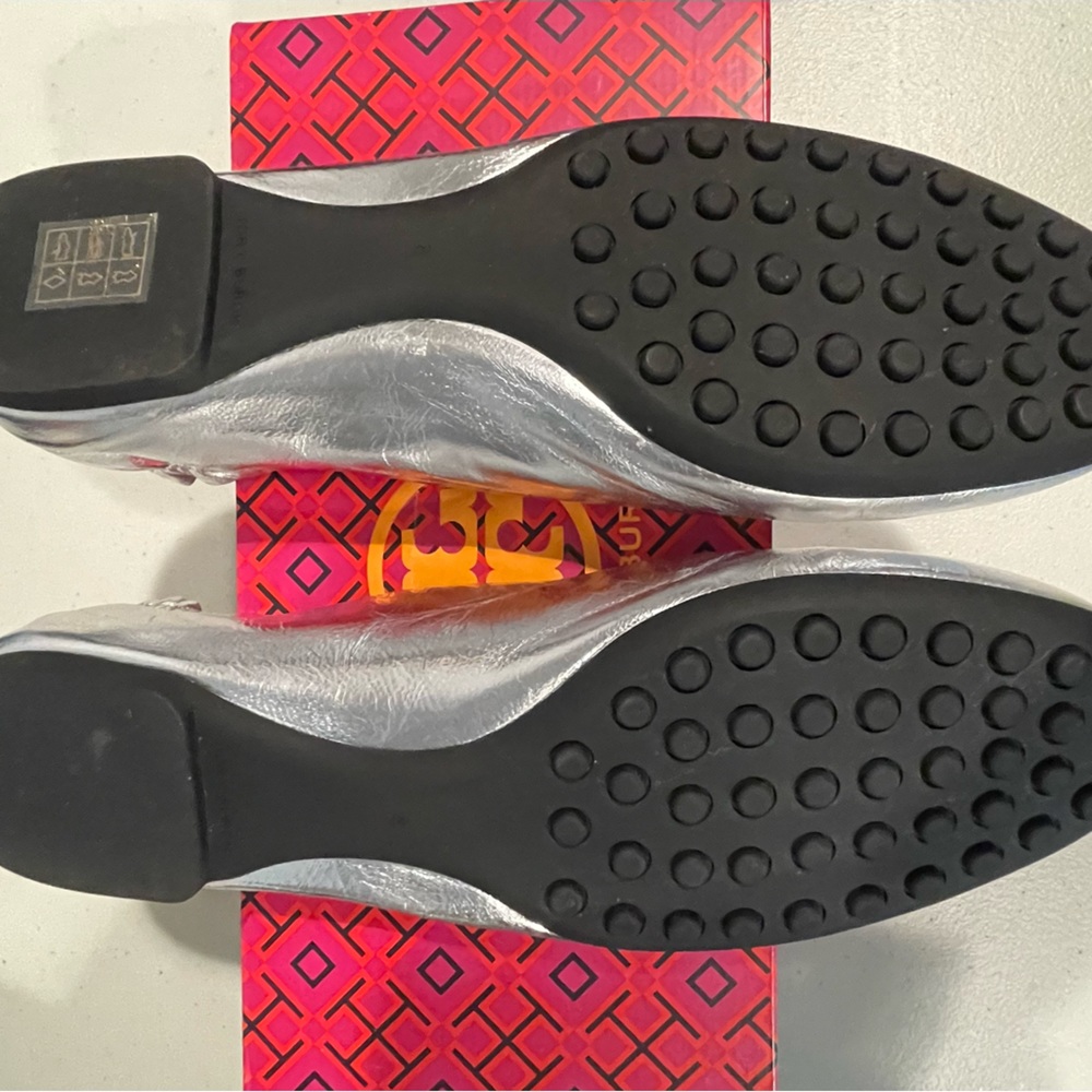 tory burch ballet flats 8 new Silver